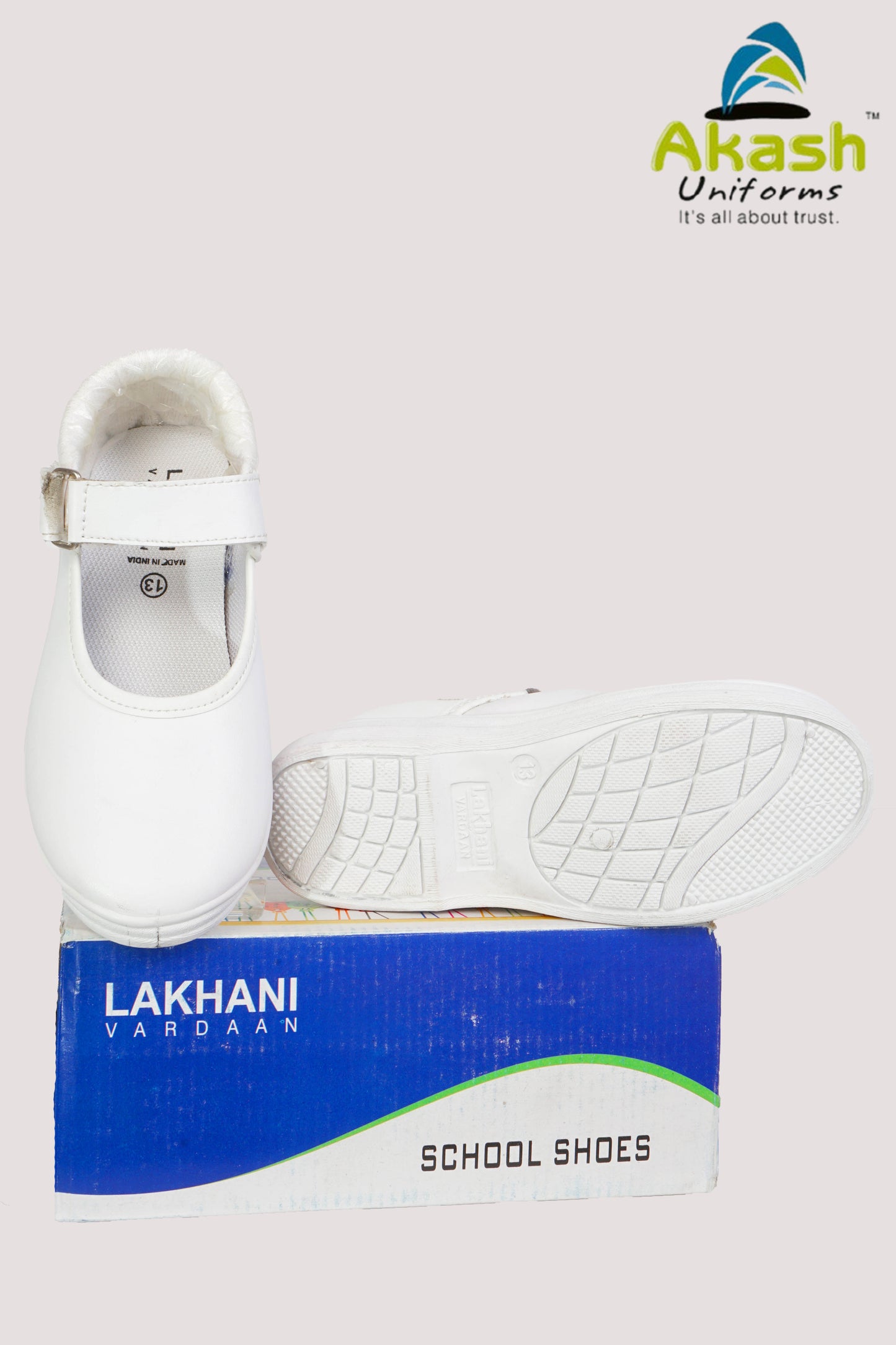 GENERAL SHOES - WHITE - VALCRO - LAKHANI BELLY