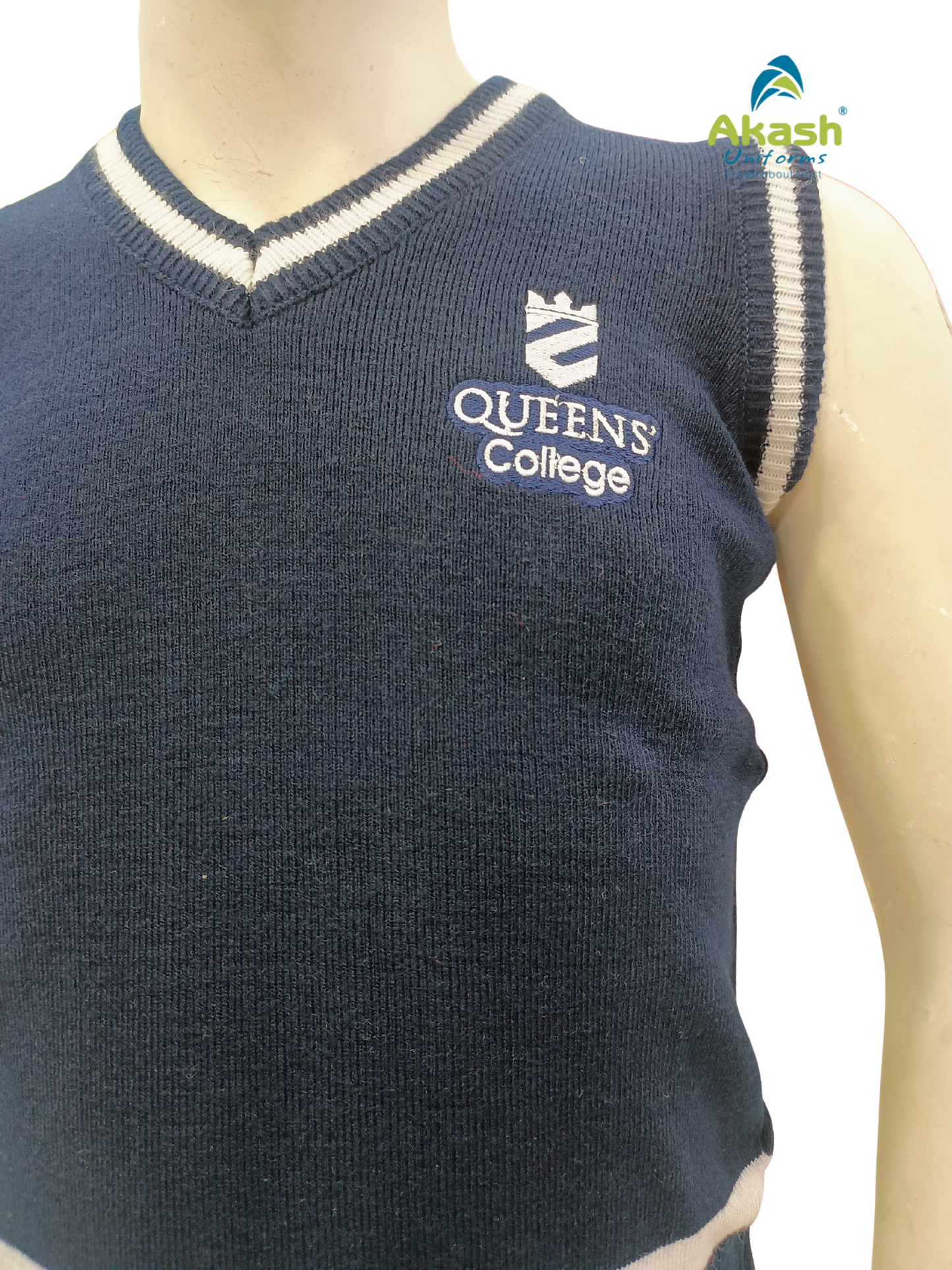 QUEENS' COLLEGE HALF SWEATER