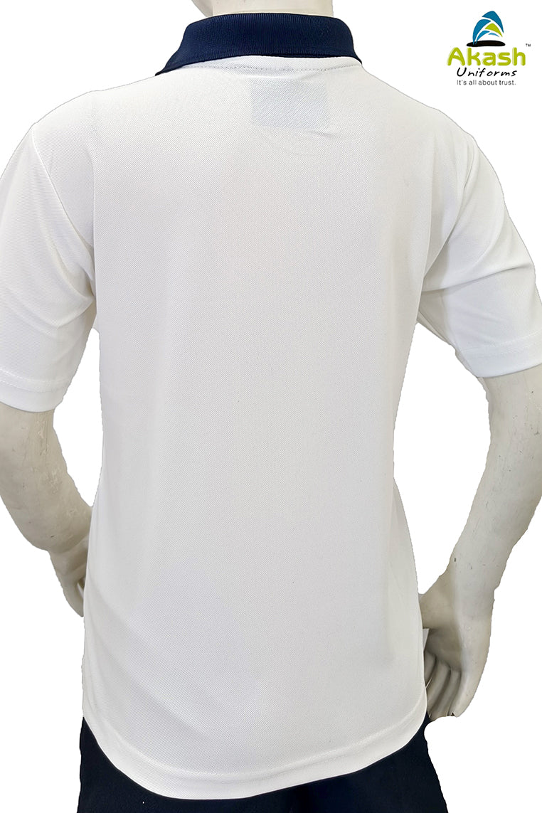 QUEENS' COLLEGE WHITE-T SHIRT