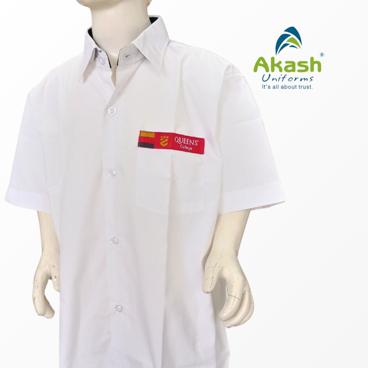 QUEENS' COLLEGE WHITE HALF SHIRT